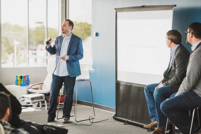 hales-photo-352-fl-1004