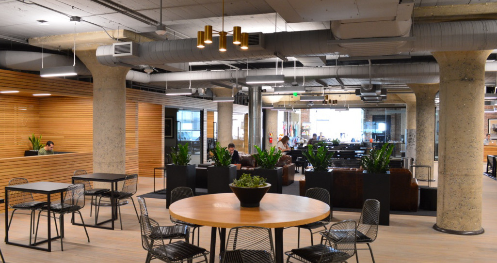 industrious_0049_1024