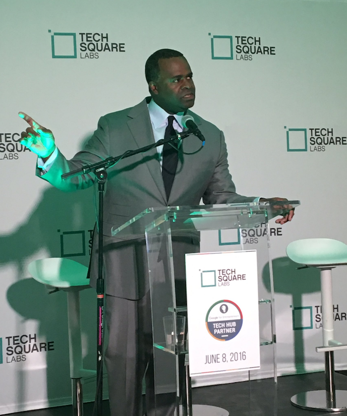 Mayor-Reed-at-TechSquare-Labs