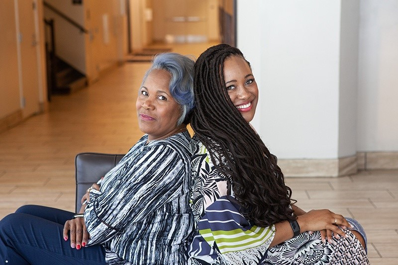 Founders Ashlee Ammons & Kerry Schrader of Mixtroz 4