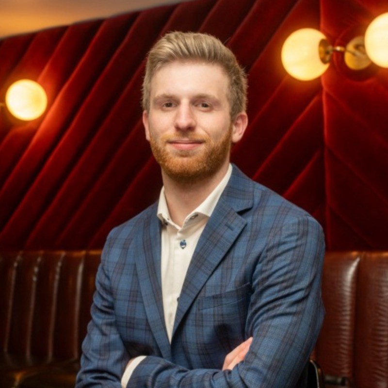 Wesley headshot CEO of Sola