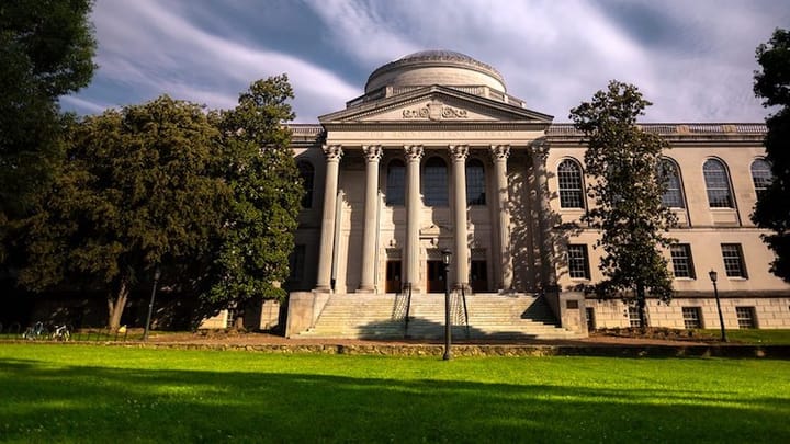 College startup hubs become essential during an uncertain semester