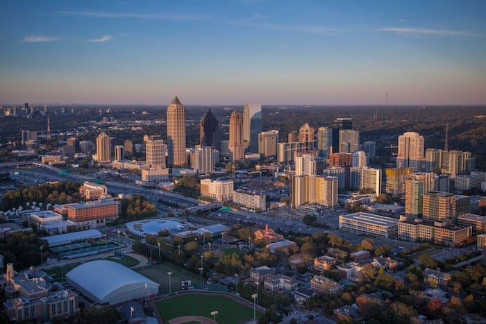 A Vibrant Gathering For the Coolest Under 40 Crowd