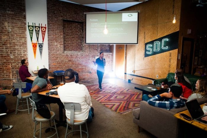 Put Down Those Cookies and Feed Your Soul With These B2C Startups Instead