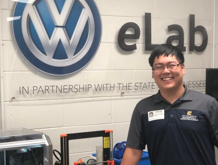 Fixing 3D Printer Bugs Is Expensive, So eLab Repairs Helps You Fix Them On Your Own