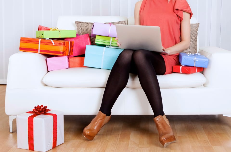 The Most Wonderful Time of the Year: Online Holiday Shopping