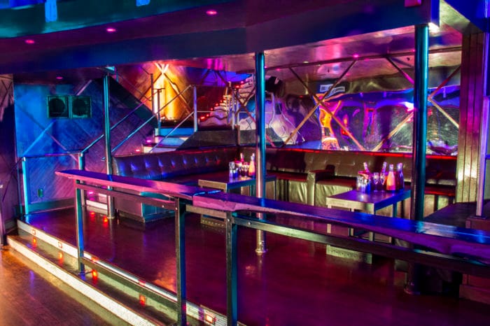 Under 40's, Enjoy an Evening of Networking at Crowd Favorite Tongue & Groove