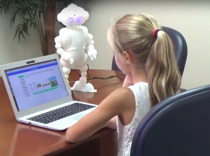 Vän Robotics Closes Seed From SC Launch, Social Starts For ABii, A Friendly Robot Tutor